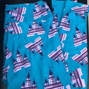 LuLaRoe Castle Leggings!